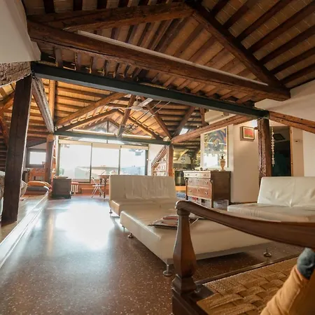 Romantic Penthouse Apartment Venedig